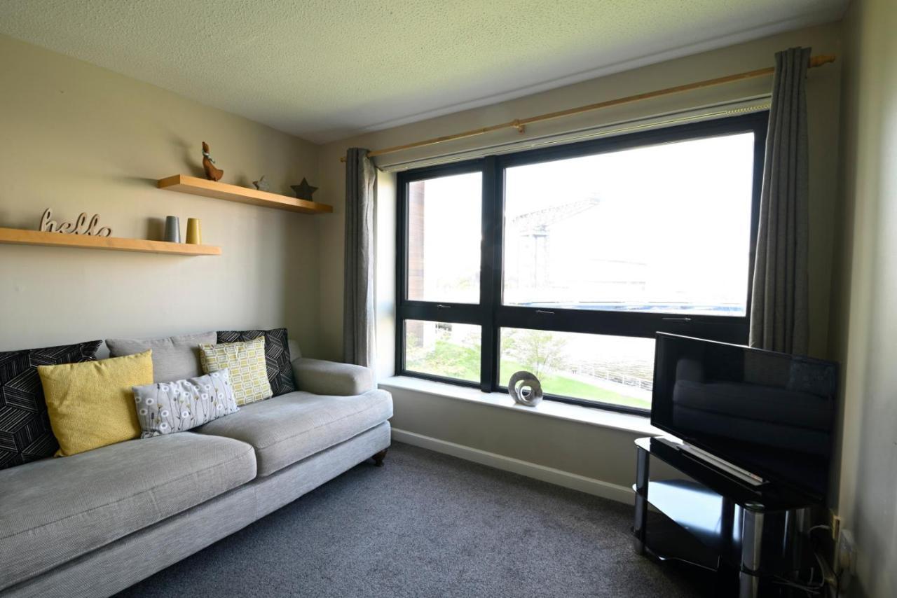 Sec/ Hydro Two Bed Flat With Free Parking And Great View Apartment Glasgow Luaran gambar