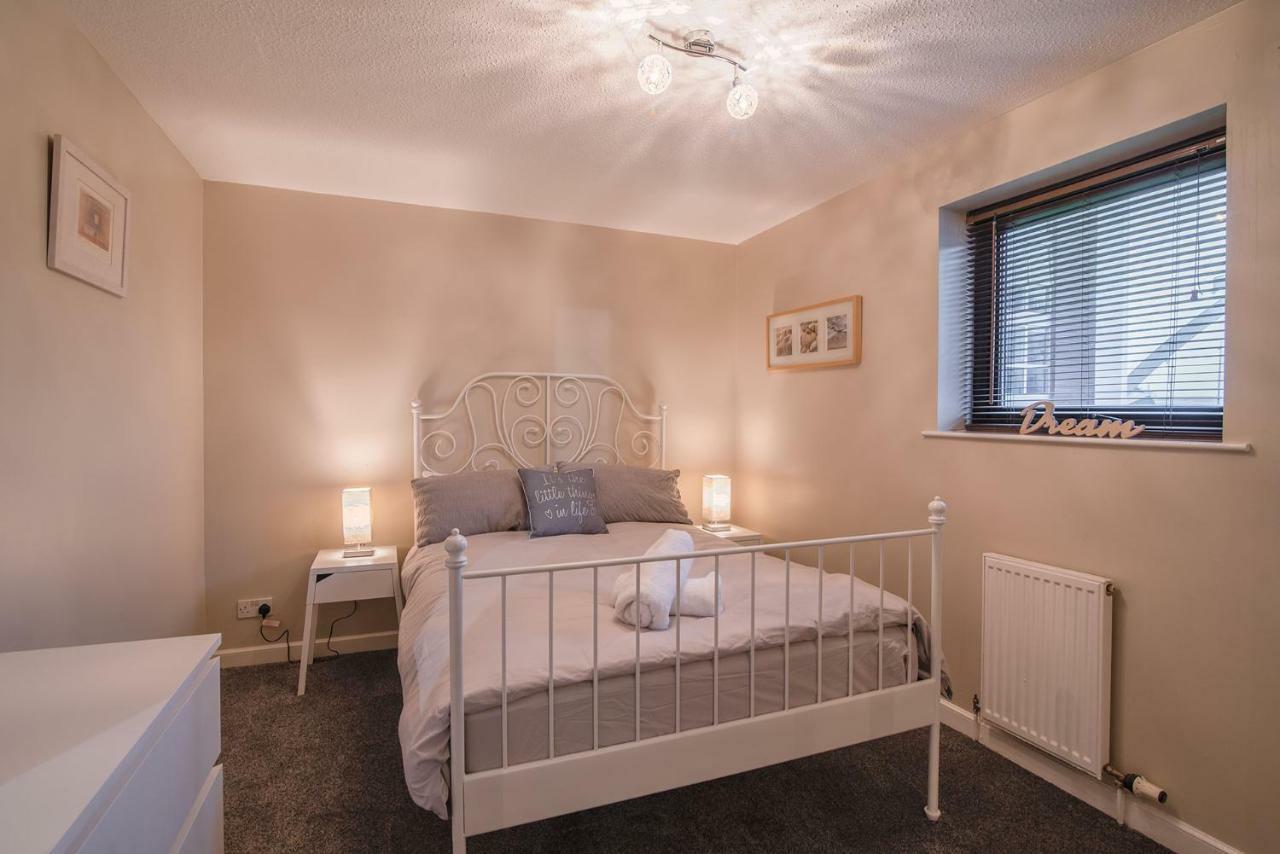 Sec/ Hydro Two Bed Flat With Free Parking And Great View Apartment Glasgow Luaran gambar