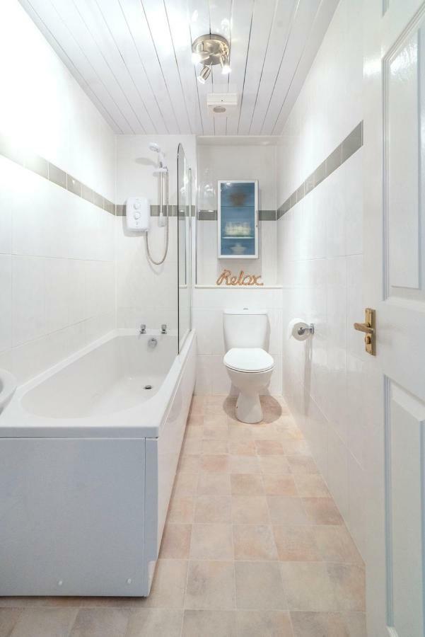 Sec/ Hydro Two Bed Flat With Free Parking And Great View Apartment Glasgow Luaran gambar