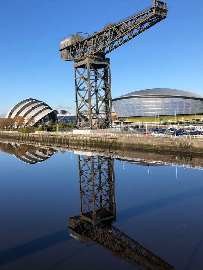 Sec/ Hydro Two Bed Flat With Free Parking And Great View Apartment Glasgow Luaran gambar
